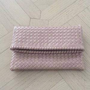 Urban Expressions Weaved Clutch